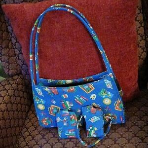 Vintage Cloth Handbag With Accessories